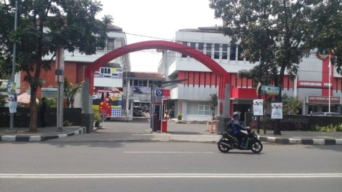 Sangga Buana YPKP University, University | We provide Indonesia infrastructure map on various property sectors and data. Access property listings, infrastructure developments, news, and valuable transaction data for informed decisions.