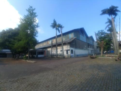 Blibli Warehouse - Bandung Batununggal, Warehouse, PT Global Distribusi Nusantara | We provide Indonesia infrastructure map on various property sectors and data. Access property listings, infrastructure developments, news, and valuable transaction data for informed decisions.