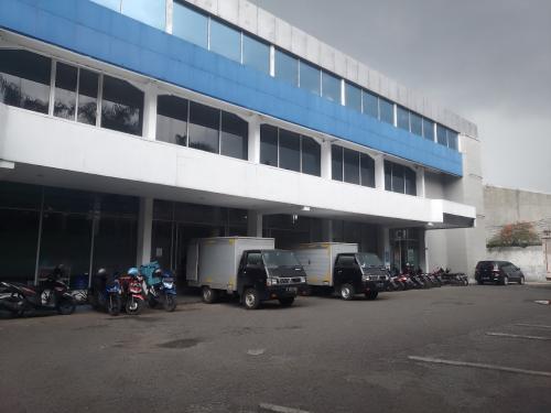 Blibli Warehouse - Bandung Batununggal, Warehouse, PT Global Distribusi Nusantara | We provide Indonesia infrastructure map on various property sectors and data. Access property listings, infrastructure developments, news, and valuable transaction data for informed decisions.