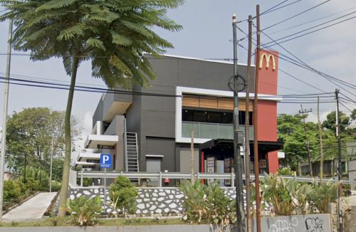 McDonald's Diponegoro Lampung, Stand Alone Retail | We provide Indonesia infrastructure map on various property sectors and data. Access property listings, infrastructure developments, news, and valuable transaction data for informed decisions.