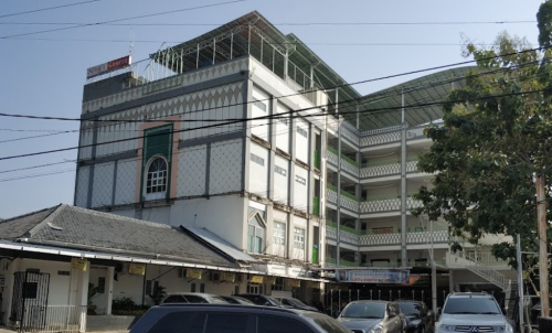 Islam Az Zahra Junior High School, Private School | We provide Indonesia infrastructure map on various property sectors and data. Access property listings, infrastructure developments, news, and valuable transaction data for informed decisions.