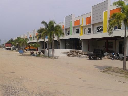 Tatum Warehouse, Warehouse, Gudang Bahari Utama | We provide Indonesia infrastructure map on various property sectors and data. Access property listings, infrastructure developments, news, and valuable transaction data for informed decisions.