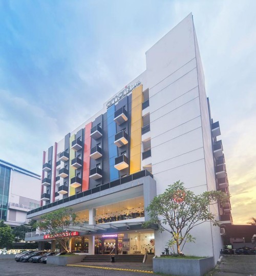 Completed hotel, Santika Indonesia | We provide Indonesia infrastructure map on various property sectors and data. Access property listings, infrastructure developments, news, and valuable transaction data for informed decisions.
