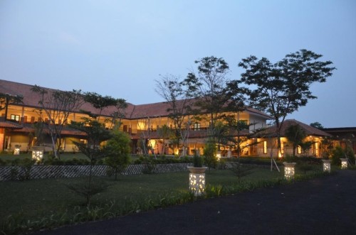 Completed hotel | We provide Indonesia infrastructure map on various property sectors and data. Access property listings, infrastructure developments, news, and valuable transaction data for informed decisions.