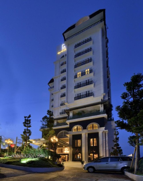 Completed hotel, Amaroossa Casa | We provide Indonesia infrastructure map on various property sectors and data. Access property listings, infrastructure developments, news, and valuable transaction data for informed decisions.