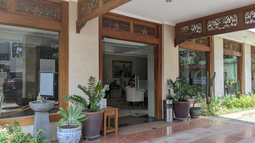Completed hotel | We provide Indonesia infrastructure map on various property sectors and data. Access property listings, infrastructure developments, news, and valuable transaction data for informed decisions.