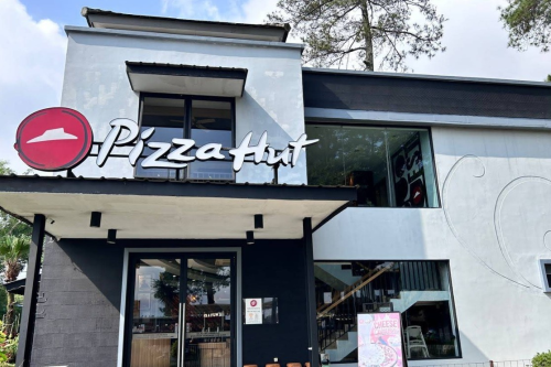 Pizza Hut Pafesta, Stand Alone Retail | We provide Indonesia infrastructure map on various property sectors and data. Access property listings, infrastructure developments, news, and valuable transaction data for informed decisions.
