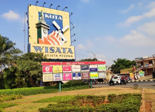 Kota Wisata merupakan salah satu kawasan perumahan yang terletak di Kabupaten Bogor, tepatnya di Jl. Wisata Utama No.3, Kecamatan Gunung Putri. Kawasan perumaha...