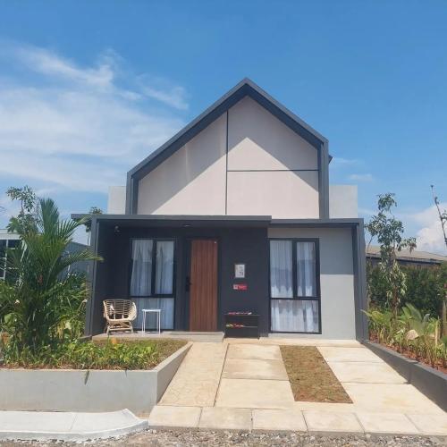 The Botanica Cibubur, residential commercial for lease sale, dijual disewakan, Gapura Prima Group | We provide Indonesia infrastructure map on various property sectors and data. Access property listings, infrastructure developments, news, and valuable transaction data for informed decisions.