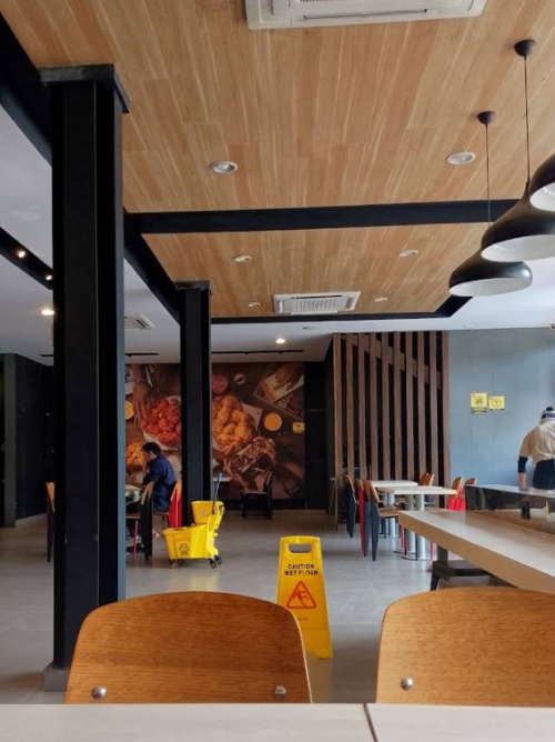 Richeese Factory Transyogi, Stand Alone Retail | We provide Indonesia infrastructure map on various property sectors and data. Access property listings, infrastructure developments, news, and valuable transaction data for informed decisions.
