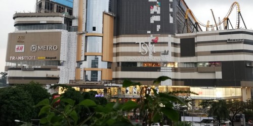 Trans Studio Mall Cibubur merupakan salah satu pusat perbelanjaan yang terletak di Jl. Alternatif Cibubur No. 230, Cimanggis, Depok. Trans Studio Mall Cibubur i...