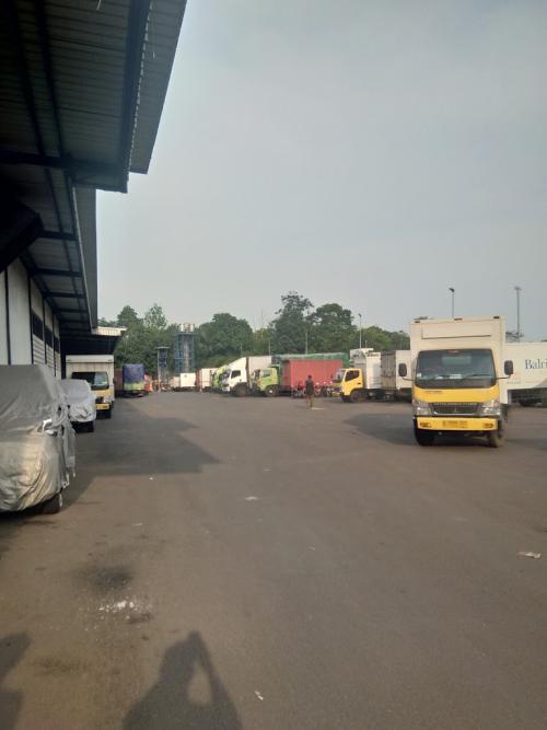 Warehouse Alfamart DC Parung, Warehouse, PT Sumber Alfaria Trijaya Tbk | We provide Indonesia infrastructure map on various property sectors and data. Access property listings, infrastructure developments, news, and valuable transaction data for informed decisions.