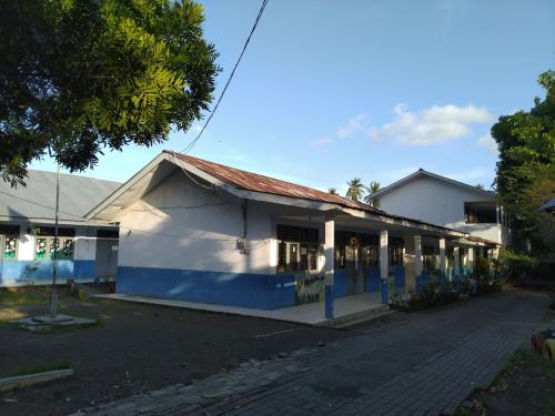 Dewi Laut Elementary School, Private School | We provide Indonesia infrastructure map on various property sectors and data. Access property listings, infrastructure developments, news, and valuable transaction data for informed decisions.