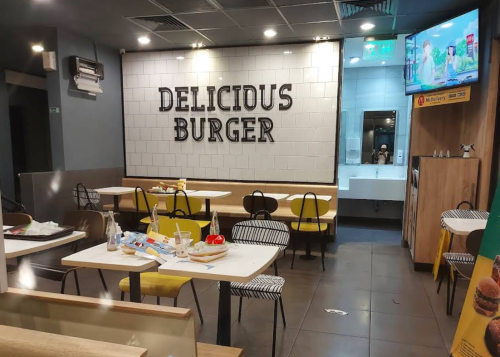 McDonald's Banjarbaru, Stand Alone Retail | We provide Indonesia infrastructure map on various property sectors and data. Access property listings, infrastructure developments, news, and valuable transaction data for informed decisions.