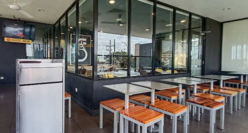 McDonald's Banjarbaru, Stand Alone Retail | We provide Indonesia infrastructure map on various property sectors and data. Access property listings, infrastructure developments, news, and valuable transaction data for informed decisions.
