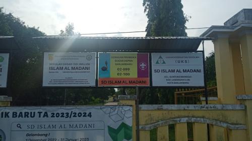 Islamic Al Madani Elementary School, Private School | We provide Indonesia infrastructure map on various property sectors and data. Access property listings, infrastructure developments, news, and valuable transaction data for informed decisions.