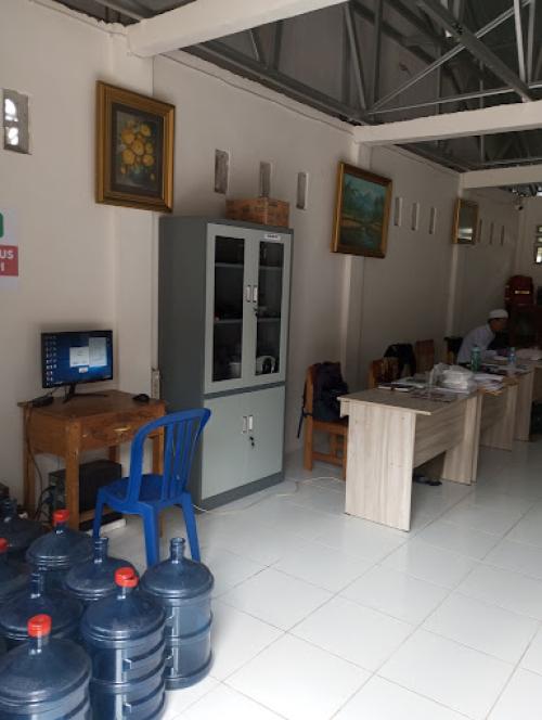 Islamic Creative Elementary School, Private School | We provide Indonesia infrastructure map on various property sectors and data. Access property listings, infrastructure developments, news, and valuable transaction data for informed decisions.