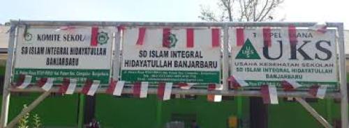 Islamic Integral Hidayatullah Banjarbaru Elementary School, Private School | We provide Indonesia infrastructure map on various property sectors and data. Access property listings, infrastructure developments, news, and valuable transaction data for informed decisions.