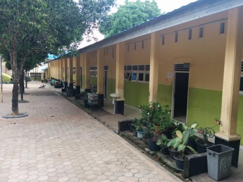 Muhammadiyah 1 Banjarbaru Junior High School, Private School | We provide Indonesia infrastructure map on various property sectors and data. Access property listings, infrastructure developments, news, and valuable transaction data for informed decisions.