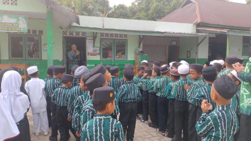 Islamic Misbahul Munir Elementary School, Private School | We provide Indonesia infrastructure map on various property sectors and data. Access property listings, infrastructure developments, news, and valuable transaction data for informed decisions.