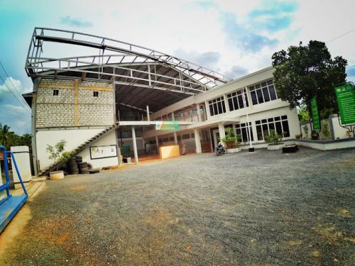 Integrated Nurul Fikri Banjarbaru Elementary School, Private School | We provide Indonesia infrastructure map on various property sectors and data. Access property listings, infrastructure developments, news, and valuable transaction data for informed decisions.