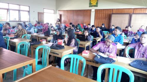 PGRI 1 Banjarbaru Senior High School, Private School | We provide Indonesia infrastructure map on various property sectors and data. Access property listings, infrastructure developments, news, and valuable transaction data for informed decisions.