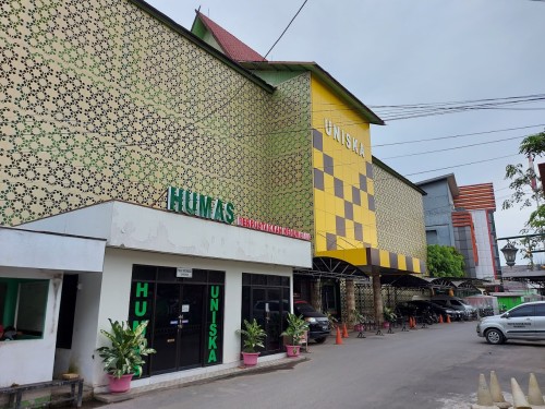 Kalimantan Islamic University Muhammad Arsyad Al Banjari, University | We provide Indonesia infrastructure map on various property sectors and data. Access property listings, infrastructure developments, news, and valuable transaction data for informed decisions.