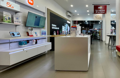 Erafone Mekarsari Bekasi, Stand Alone Retail | We provide Indonesia infrastructure map on various property sectors and data. Access property listings, infrastructure developments, news, and valuable transaction data for informed decisions.