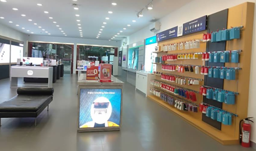 Erafone Megastore Pemuda Kranji, Stand Alone Retail | We provide Indonesia infrastructure map on various property sectors and data. Access property listings, infrastructure developments, news, and valuable transaction data for informed decisions.