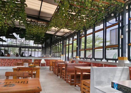 Mie Gacoan Golden City, Stand Alone Retail | We provide Indonesia infrastructure map on various property sectors and data. Access property listings, infrastructure developments, news, and valuable transaction data for informed decisions.