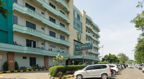 Hermina Grand Wisata Mother and Child Hospital, Hospital | We provide Indonesia infrastructure map on various property sectors and data. Access property listings, infrastructure developments, news, and valuable transaction data for informed decisions.