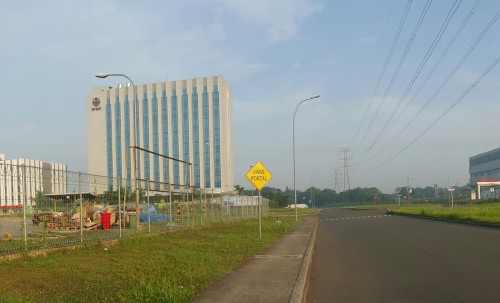 Completed hotel, PT Bekasi Fajar Industrial Estate Tbk (BEST) | We provide Indonesia infrastructure map on various property sectors and data. Access property listings, infrastructure developments, news, and valuable transaction data for informed decisions.
