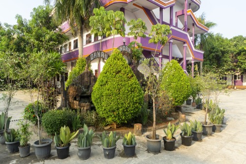 Completed hotel | We provide Indonesia infrastructure map on various property sectors and data. Access property listings, infrastructure developments, news, and valuable transaction data for informed decisions.