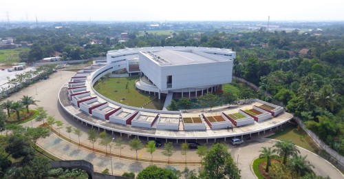 Binus School Bekasi, International School | We provide Indonesia infrastructure map on various property sectors and data. Access property listings, infrastructure developments, news, and valuable transaction data for informed decisions.