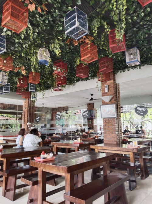 Bebek Kaleyo Grand Wisata, Stand Alone Retail | We provide Indonesia infrastructure map on various property sectors and data. Access property listings, infrastructure developments, news, and valuable transaction data for informed decisions.