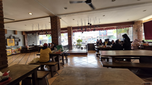 Bebek Kaleyo Jatiwaringin, Stand Alone Retail | We provide Indonesia infrastructure map on various property sectors and data. Access property listings, infrastructure developments, news, and valuable transaction data for informed decisions.