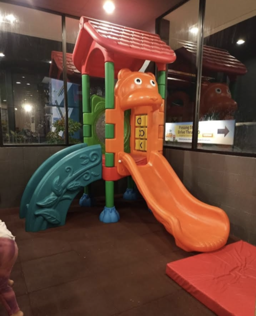 McDonald's Mutiara Gading City, Stand Alone Retail | We provide Indonesia infrastructure map on various property sectors and data. Access property listings, infrastructure developments, news, and valuable transaction data for informed decisions.