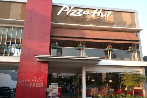 Pizza Hut Komsen Jatiasih, Stand Alone Retail | We provide Indonesia infrastructure map on various property sectors and data. Access property listings, infrastructure developments, news, and valuable transaction data for informed decisions.