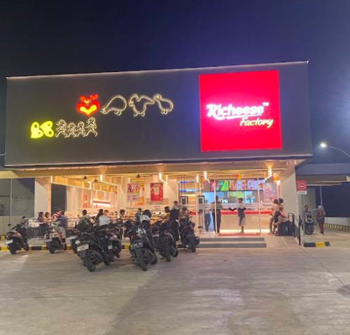 Richeese Factory Padurenan, Stand Alone Retail | We provide Indonesia infrastructure map on various property sectors and data. Access property listings, infrastructure developments, news, and valuable transaction data for informed decisions.