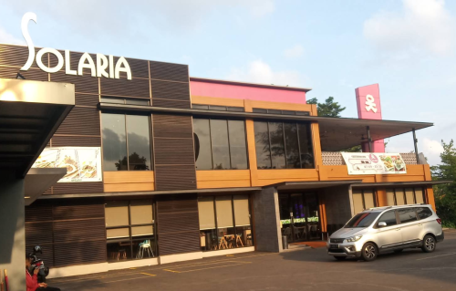 Solaria Kota Harapan Indah, Stand Alone Retail | We provide Indonesia infrastructure map on various property sectors and data. Access property listings, infrastructure developments, news, and valuable transaction data for informed decisions.