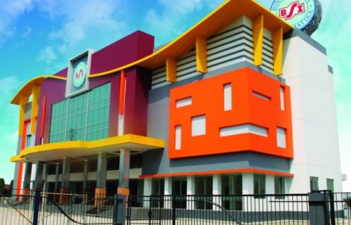 Bina Sarana Informatika Campus E3 (BSI Cibitung), University | We provide Indonesia infrastructure map on various property sectors and data. Access property listings, infrastructure developments, news, and valuable transaction data for informed decisions.