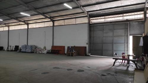 PT. Dinamika Lintas Buana Warehouse, Warehouse, Pt.Dinamika Lintas Buana | We provide Indonesia infrastructure map on various property sectors and data. Access property listings, infrastructure developments, news, and valuable transaction data for informed decisions.