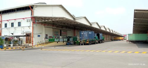 Tigaraksa Warehouse Pondok Ungu, Warehouse, PT Tigaraksa Satria,  | We provide Indonesia infrastructure map on various property sectors and data. Access property listings, infrastructure developments, news, and valuable transaction data for informed decisions.