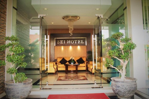 Completed hotel | We provide Indonesia infrastructure map on various property sectors and data. Access property listings, infrastructure developments, news, and valuable transaction data for informed decisions.