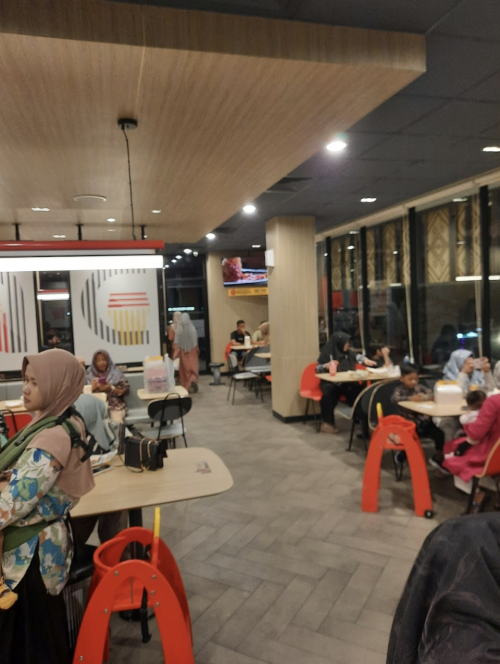 McDonald's Batoh Aceh, Stand Alone Retail | We provide Indonesia infrastructure map on various property sectors and data. Access property listings, infrastructure developments, news, and valuable transaction data for informed decisions.
