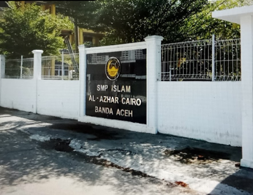 Al-Azhar Cairo Banda Aceh Junior High School, Private School | We provide Indonesia infrastructure map on various property sectors and data. Access property listings, infrastructure developments, news, and valuable transaction data for informed decisions.