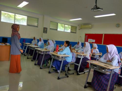 Fatih Bilingual Junior High School, Private School | We provide Indonesia infrastructure map on various property sectors and data. Access property listings, infrastructure developments, news, and valuable transaction data for informed decisions.