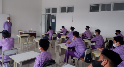 Nurul Ishlah Junior High School, Private School | We provide Indonesia infrastructure map on various property sectors and data. Access property listings, infrastructure developments, news, and valuable transaction data for informed decisions.