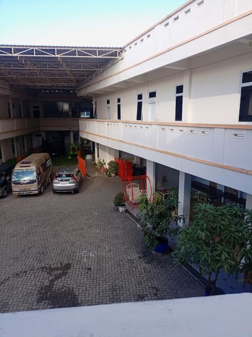 Binjai English Elementary School, Private School | We provide Indonesia infrastructure map on various property sectors and data. Access property listings, infrastructure developments, news, and valuable transaction data for informed decisions.