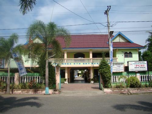 PABA Senior High School, Private School | We provide Indonesia infrastructure map on various property sectors and data. Access property listings, infrastructure developments, news, and valuable transaction data for informed decisions.